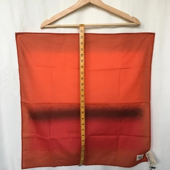 TBCo x abisola omole cotton bandana scarf - red ombre - Picture 6 of 13